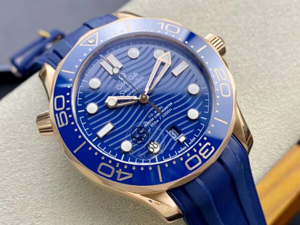 OMEGA 2018 Seamaster Diver 300M RG Blue Ceramic VS Factory 1:1 Best Edition Blue Dial on Blue Rubber Strap A880 - Best Replica Watches Store For Sale!