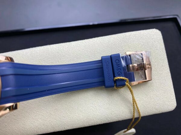 OMEGA 2018 Seamaster Diver 300M RG Blue Ceramic VS Factory 1:1 Best Edition Blue Dial on Blue Rubber Strap A880 - Best Replica Watches Store For Sale!