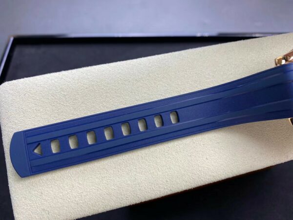 OMEGA 2018 Seamaster Diver 300M RG Blue Ceramic VS Factory 1:1 Best Edition Blue Dial on Blue Rubber Strap A880 - Best Replica Watches Store For Sale!