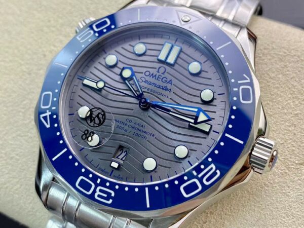 OMEGA Seamaster Diver 2018 300M VS Factory Best Edition Blue Ceramic Gray Dial on SS Bracelet A8800 - Best Replica Watches Store For Sale!
