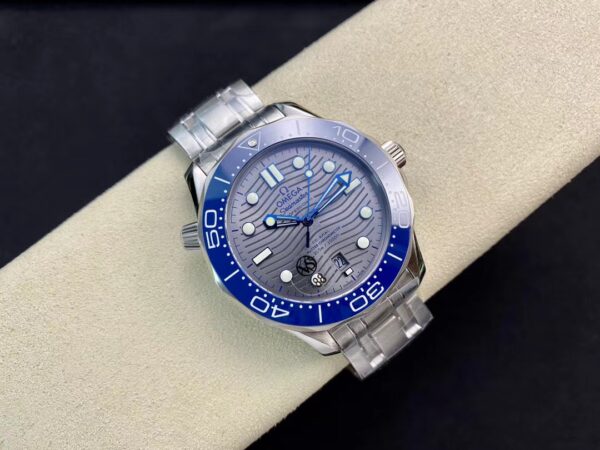 OMEGA Seamaster Diver 2018 300M VS Factory Best Edition Blue Ceramic Gray Dial on SS Bracelet A8800 - Best Replica Watches Store For Sale!