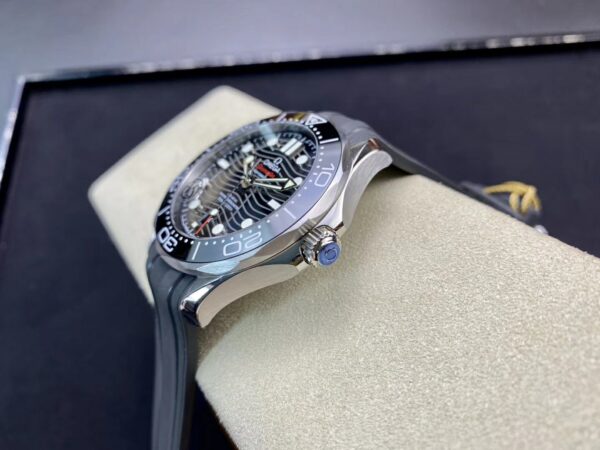 OMEGA SeamasterDiver 300M VS Factory 1:1 Best Edition Black Dial V2 - Best Replica Watches Store For Sale!