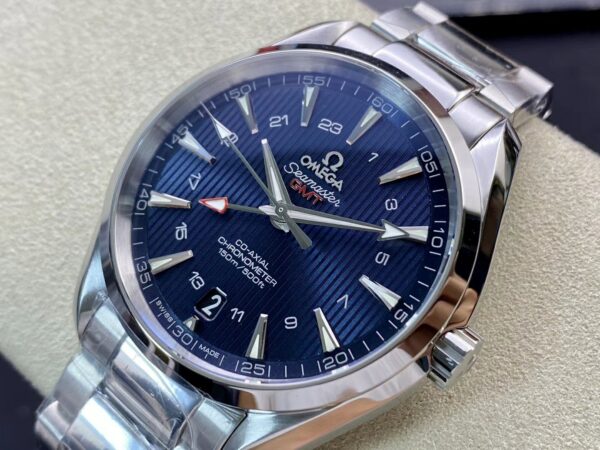 OMEGA Aqua Terra 150M 43.5mm GMT SS VS Factory 1:1 Best Edition Black Textured Dial - Best Replica Watches Store For Sale!
