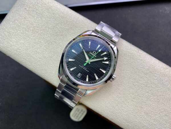 OMEGA Aqua Terra 150M Master Chronometers VS Factory 1:1 Best Edition Black Dial Green Hand on SS Bracelet A8900 Super Clone - Best Replica Watches Store For Sale!