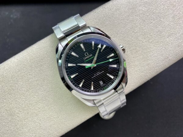 OMEGA Aqua Terra 150M Master Chronometers VS Factory 1:1 Best Edition Black Dial Green Hand on SS Bracelet A8900 Super Clone - Best Replica Watches Store For Sale!