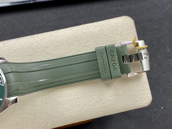 OMEGA Seamaster Diver 300M VS Factory 1:1 Best Edition Green Ceramic Green Dial on Blue Rubber Strap A8800 V2 - Best Replica Watches Store For Sale!