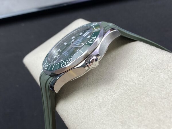 OMEGA Seamaster Diver 300M VS Factory 1:1 Best Edition Green Ceramic Green Dial on Blue Rubber Strap A8800 V2 - Best Replica Watches Store For Sale!