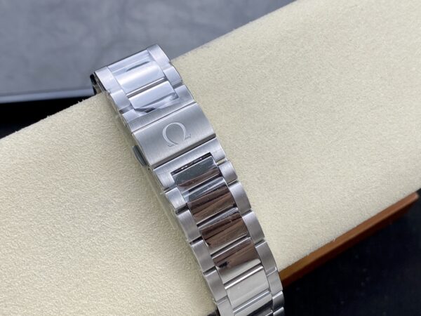 OMEGA Aqua Terra 150M Master Chronometers VS Factory 1:1 Best Edition Black Dial SS Hand on SS Bracelet A8900 Super Clone - Best Replica Watches Store For Sale!