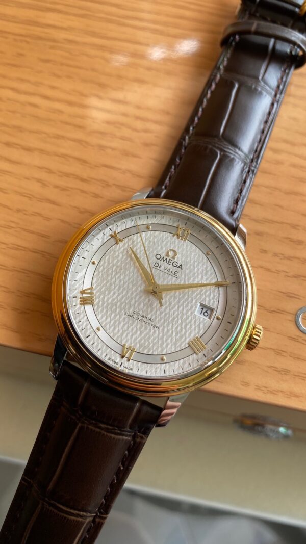OMEGA De Ville Prestige 39.5mm YG/SS A+ Factory 1:1 Best Edition White Dial YG Markers on Brwon Leather Strap A2500 - Best Replica Watches Store For Sale!