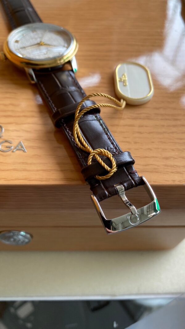 OMEGA De Ville Prestige 39.5mm YG/SS A+ Factory 1:1 Best Edition White Dial YG Markers on Brwon Leather Strap A2500 - Best Replica Watches Store For Sale!