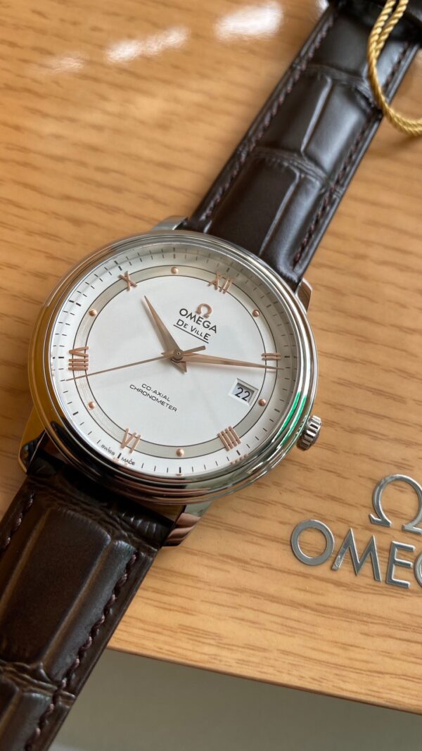 OMEGA De Ville Prestige 39.5mm RG/SS A+ Factory 1:1 Best Edition White Dial RG Markers on Brown Leather Strap A2500 - Best Replica Watches Store For Sale!