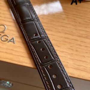 OMEGA De Ville Prestige 39.5mm YG/SS A+ Factory 1:1 Best Edition Green Granular Dial YG Markers on Black Leather Strap A2500 - Best Replica Watches Store For Sale!