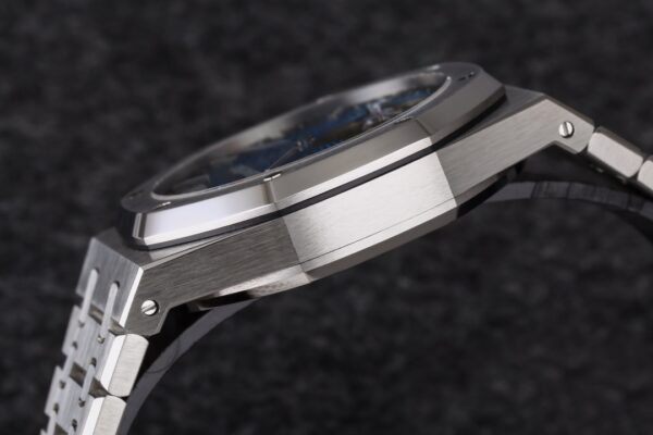 AP Royal Oak Tourbillon R8 Factory Blue Sunburst Tapisserie Dial V3 - Best Replica Watches Store For Sale!