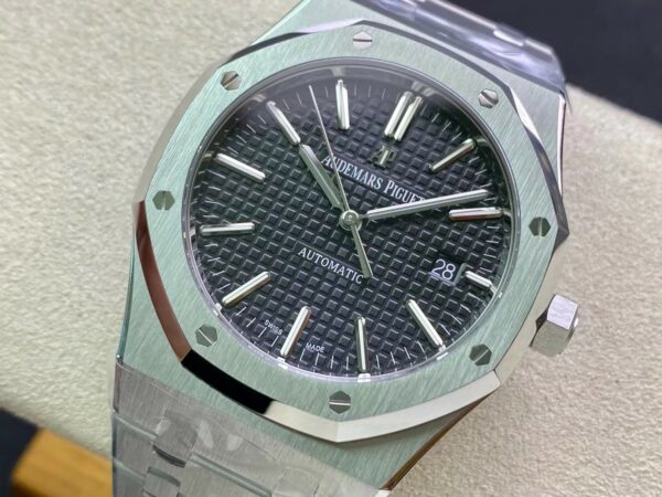 AP Royal Oak 37mm 15450 SS  ZF Factory 1:1 Best Edition Gray Textured Dial on SS Bracelet SA3120 Super Clone - Best Replica Watches Store For Sale!