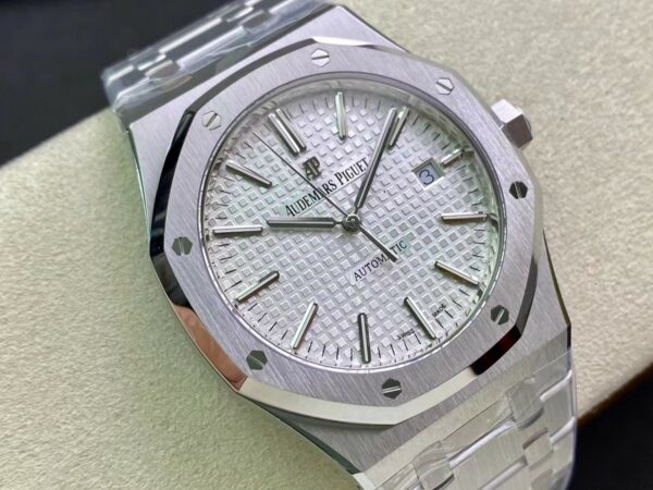 AP Royal Oak 37mm 15450 SS  ZF Factory 1:1 Best Edition White Textured Dial on SS Bracelet SA3120 Super Clone - Best Replica Watches Store For Sale!