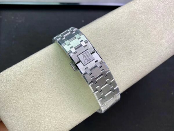 AP Royal Oak 37mm 15450 SS  ZF Factory 1:1 Best Edition White Textured Dial - Best Replica Watches Store For Sale!