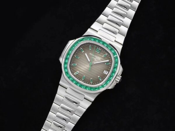 PATEK PHILIPPE Nautilus 5711 SS GR Factory 1:1 Best Edition Gray Dial Green Diamonds Bezel on SS Bracelet 324CS - Best Replica Watches Store For Sale!