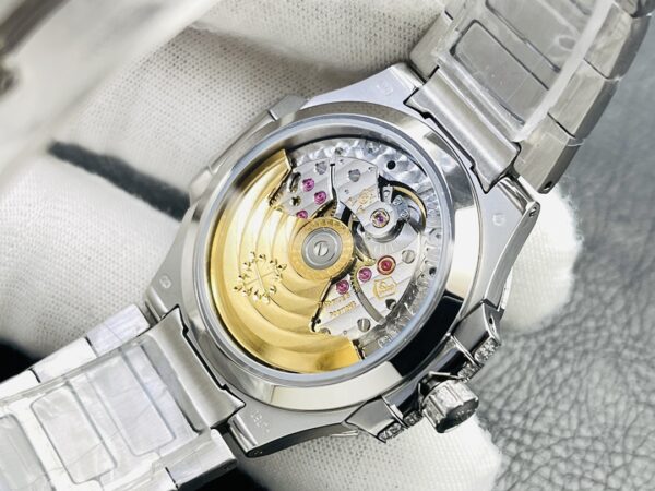 PATEK PHILIPPE Nautilus 7118 Ladies Green/White Diamonds GR Factory 1:1 Best Edition Full Diamonds Dial on Full Diamonds Bracelet 324CS - Best Replica Watches Store For Sale!