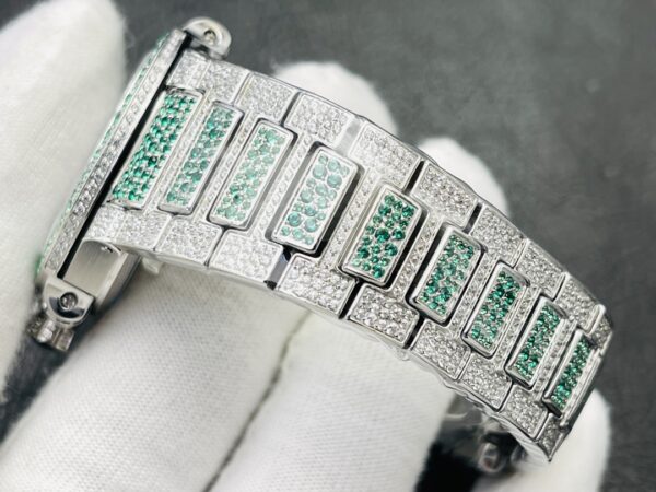 PATEK PHILIPPE Nautilus 7118 Ladies Green/White Diamonds GR Factory 1:1 Best Edition Full Diamonds Dial on Full Diamonds Bracelet 324CS - Best Replica Watches Store For Sale!